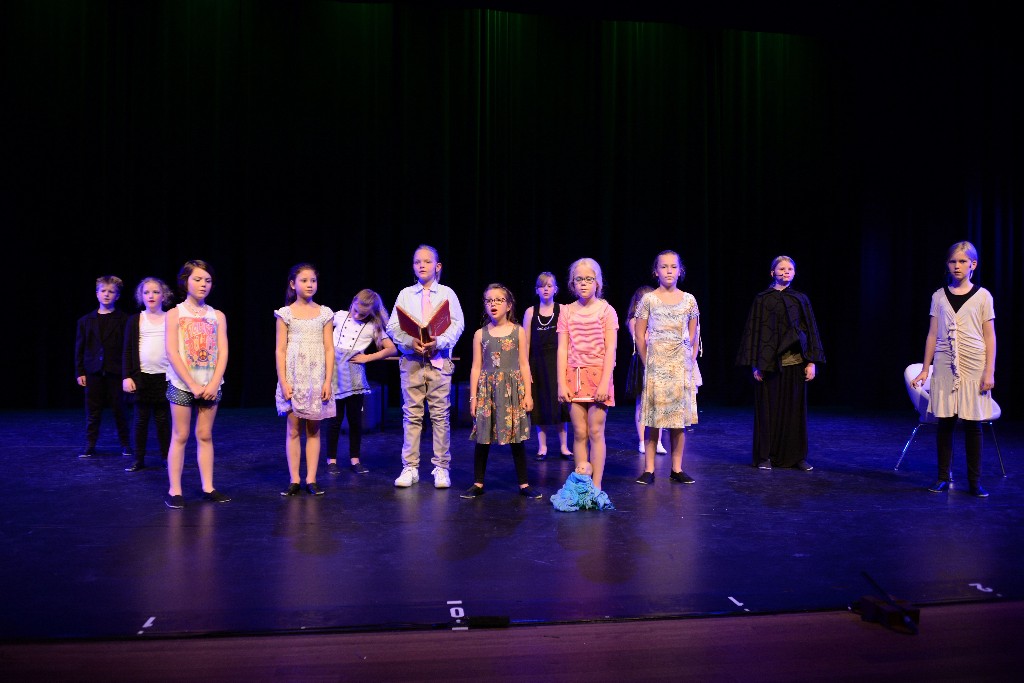 ../Images/Musical Nanny de Vries 186.jpg